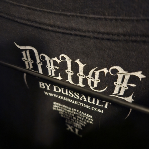 ** SOLD** Deuce By Dussault T-shirt - Picture 2 of 3